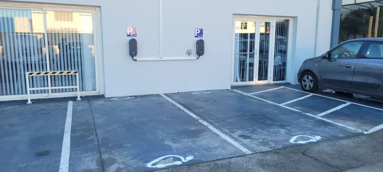 realisation-station-de-charge-vehicule-electrique3