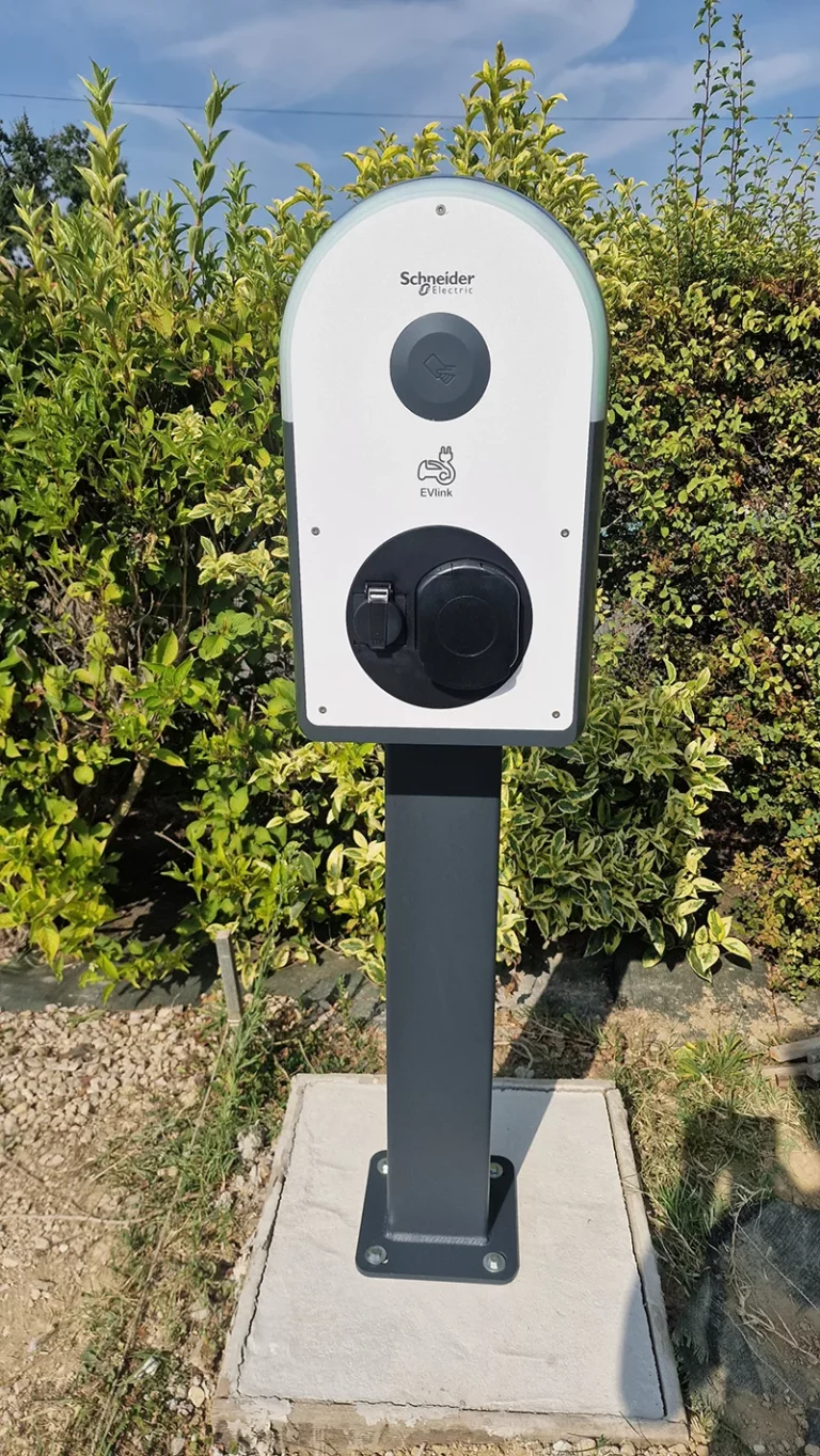 borne-irve-schneider3